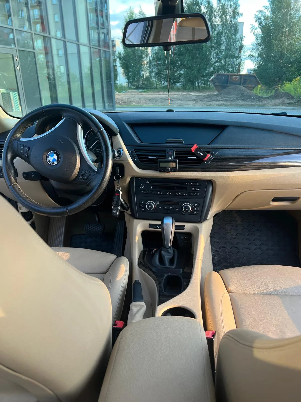 BMW X1, 2011