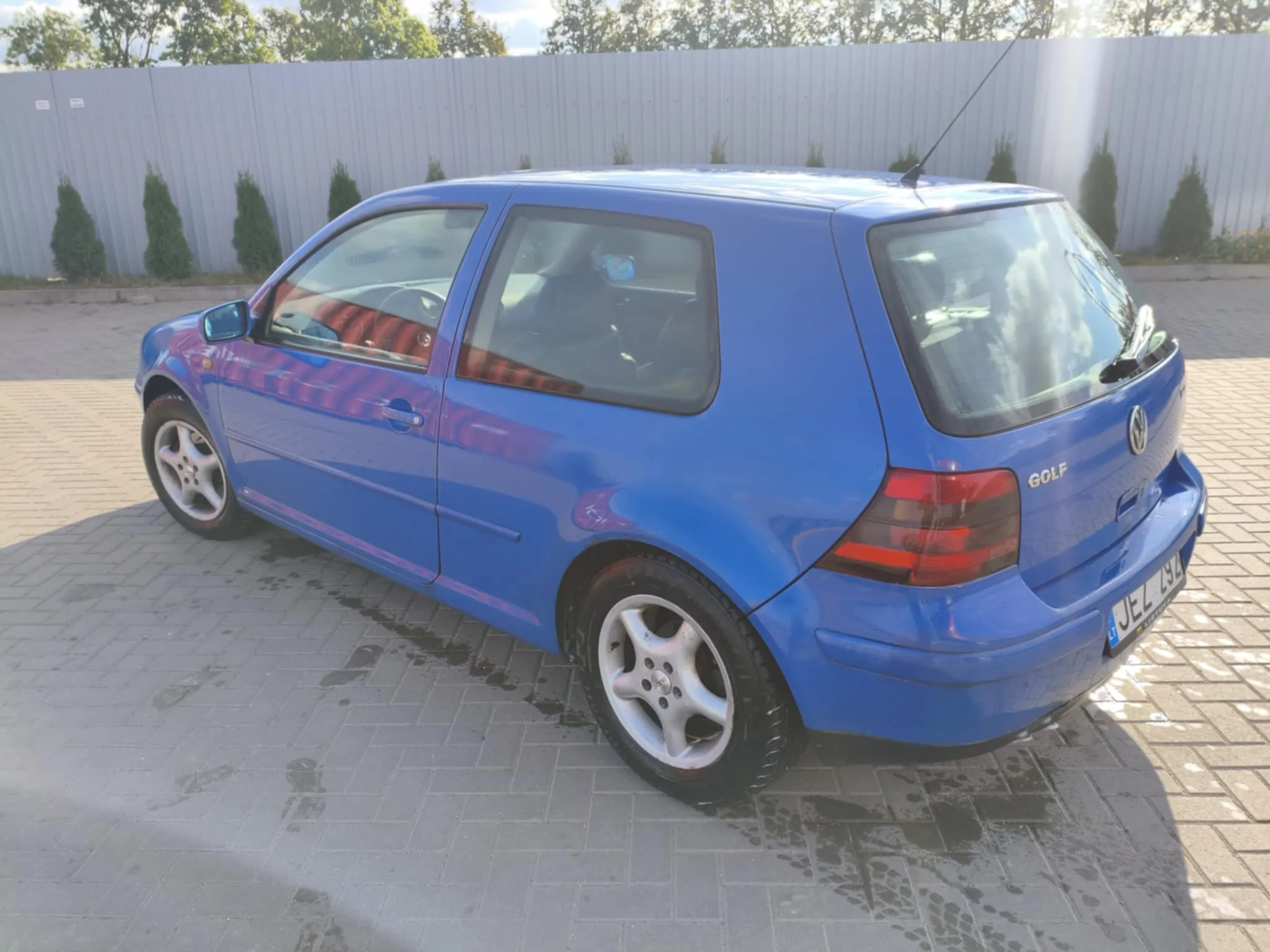 Volkswagen Golf, 1998