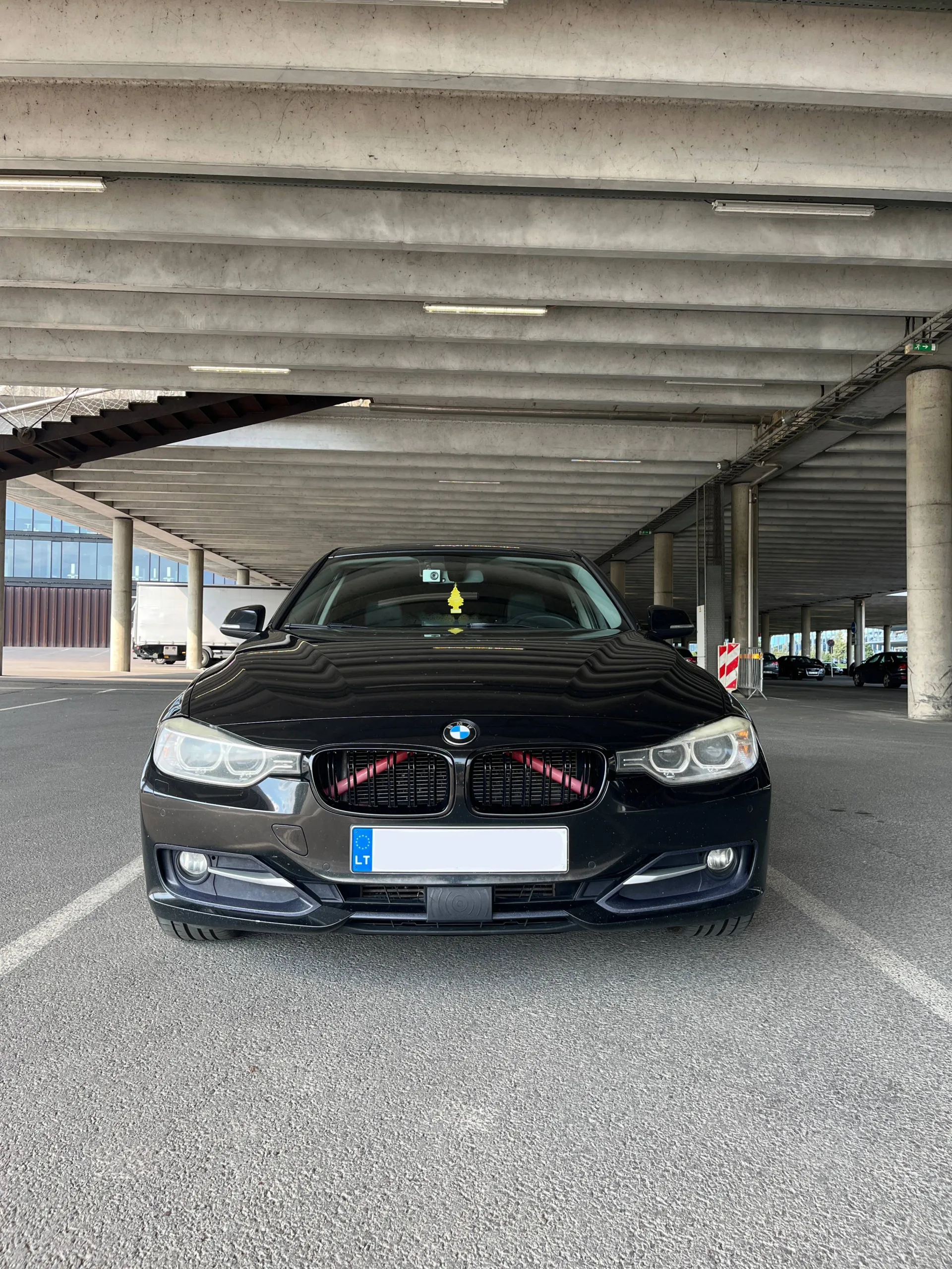 BMW 320, 2013