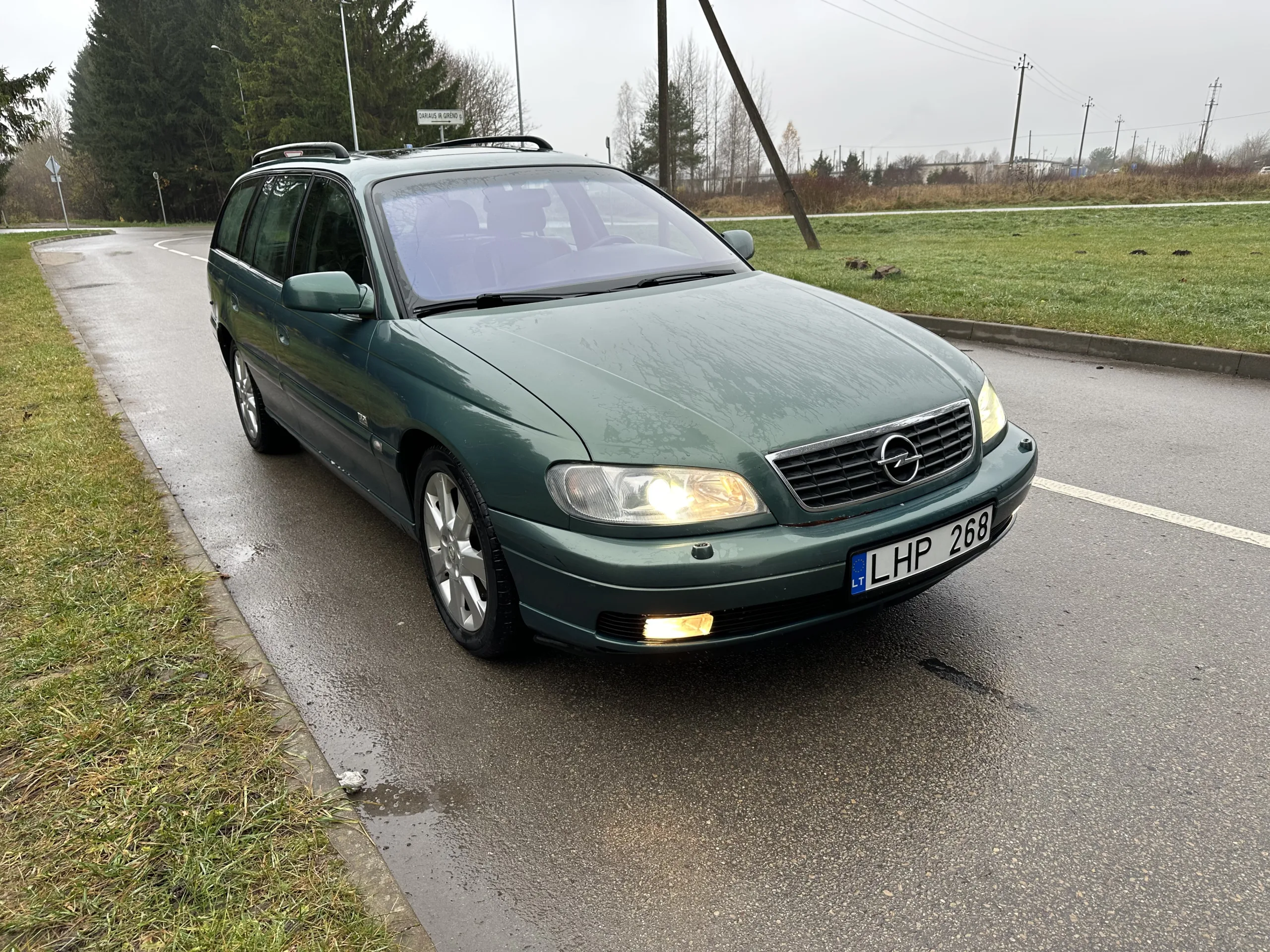 Opel Omega, 2001