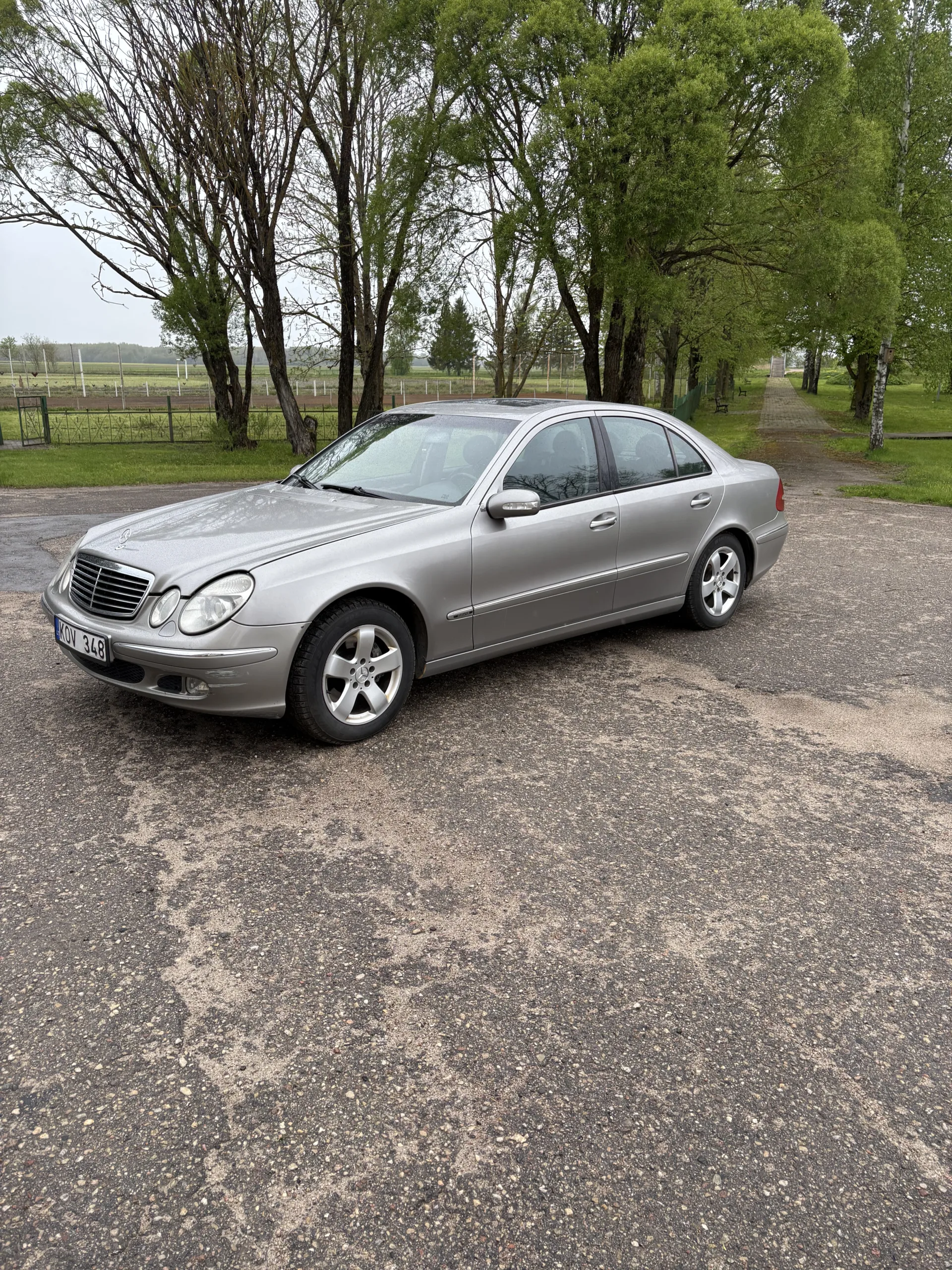 Mercedes-Benz E320, 2004