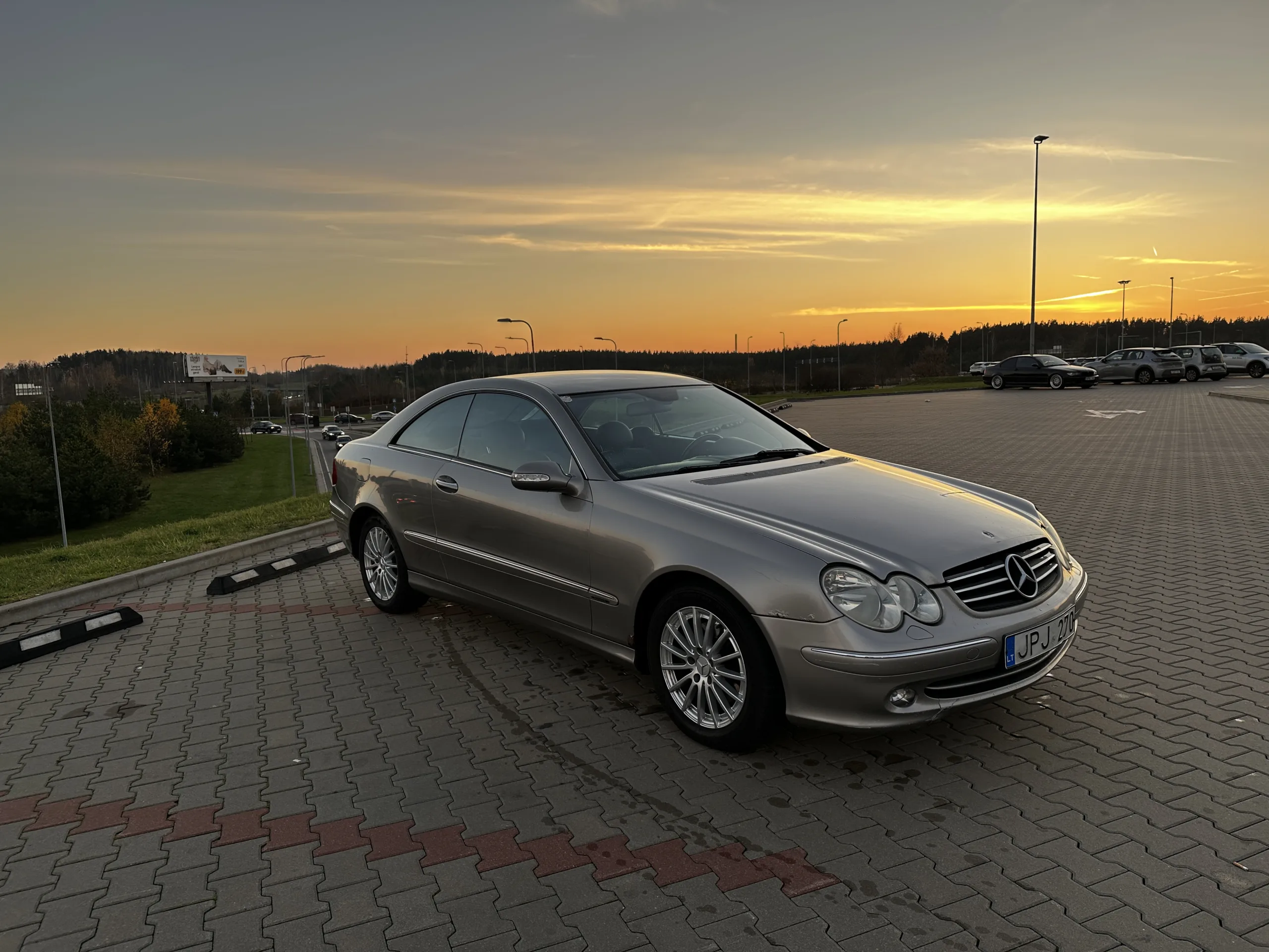 Mercedes-Benz CLK270, 2004