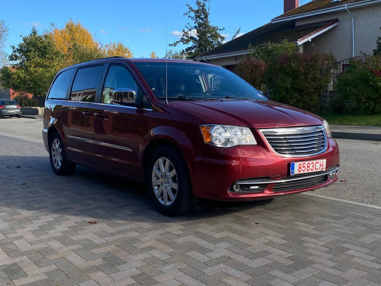 Chrysler Town & Country, 2012