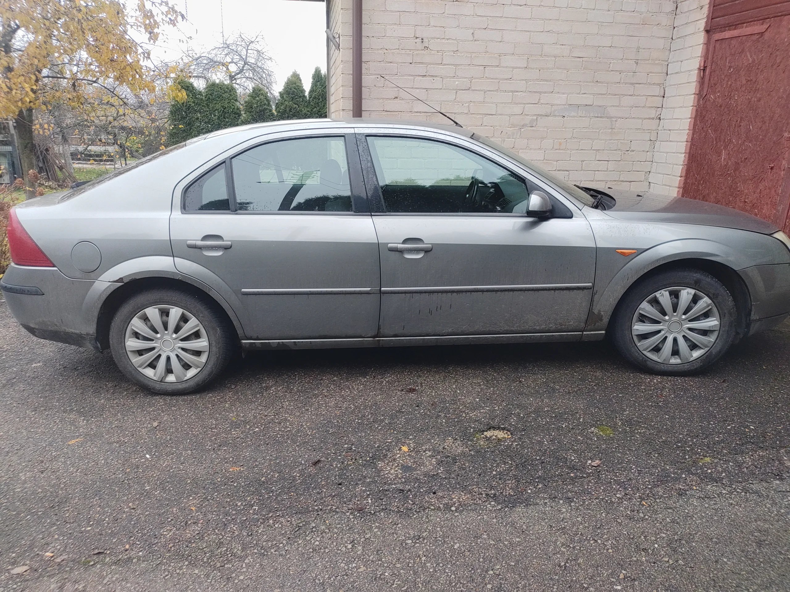 Ford Mondeo, 2001
