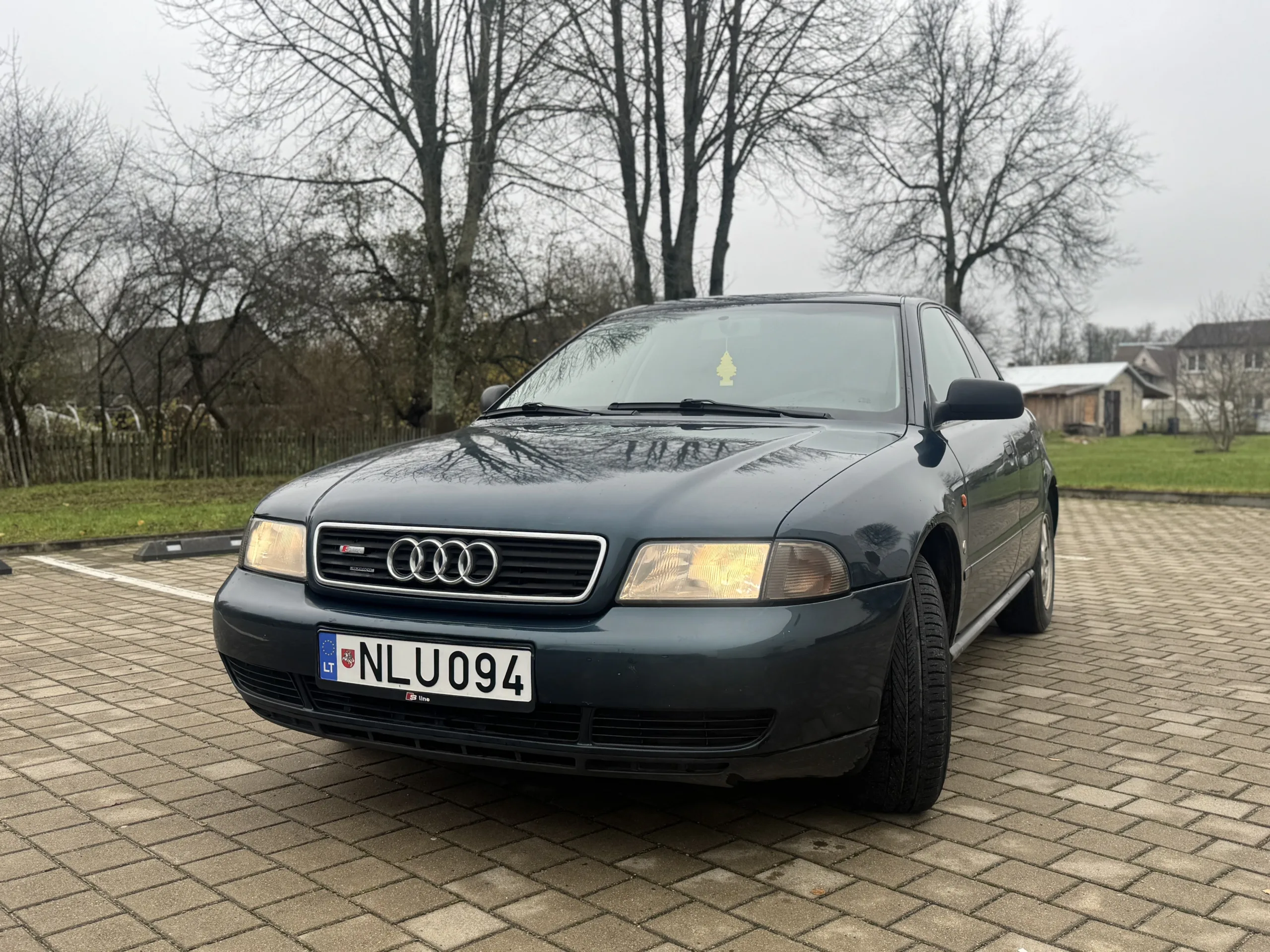 Audi A4, 1996