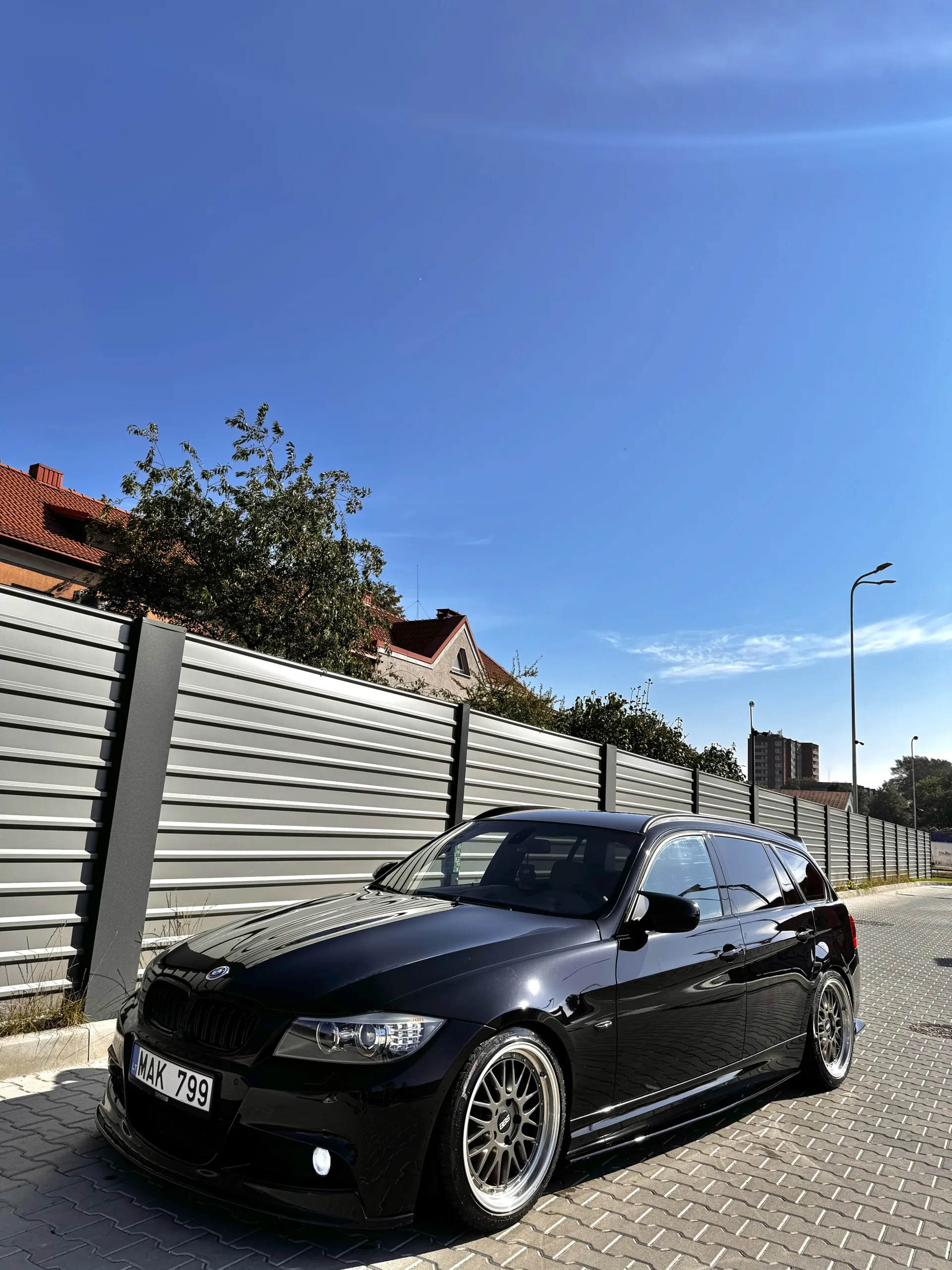 BMW 325, 2009