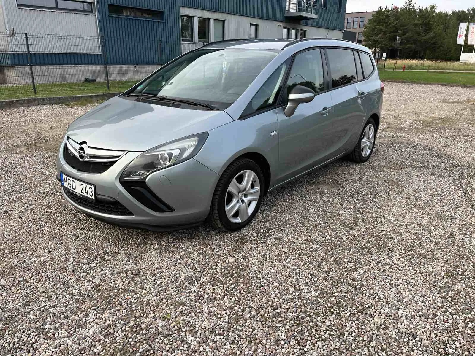 Opel Zafira Tourer, 2013