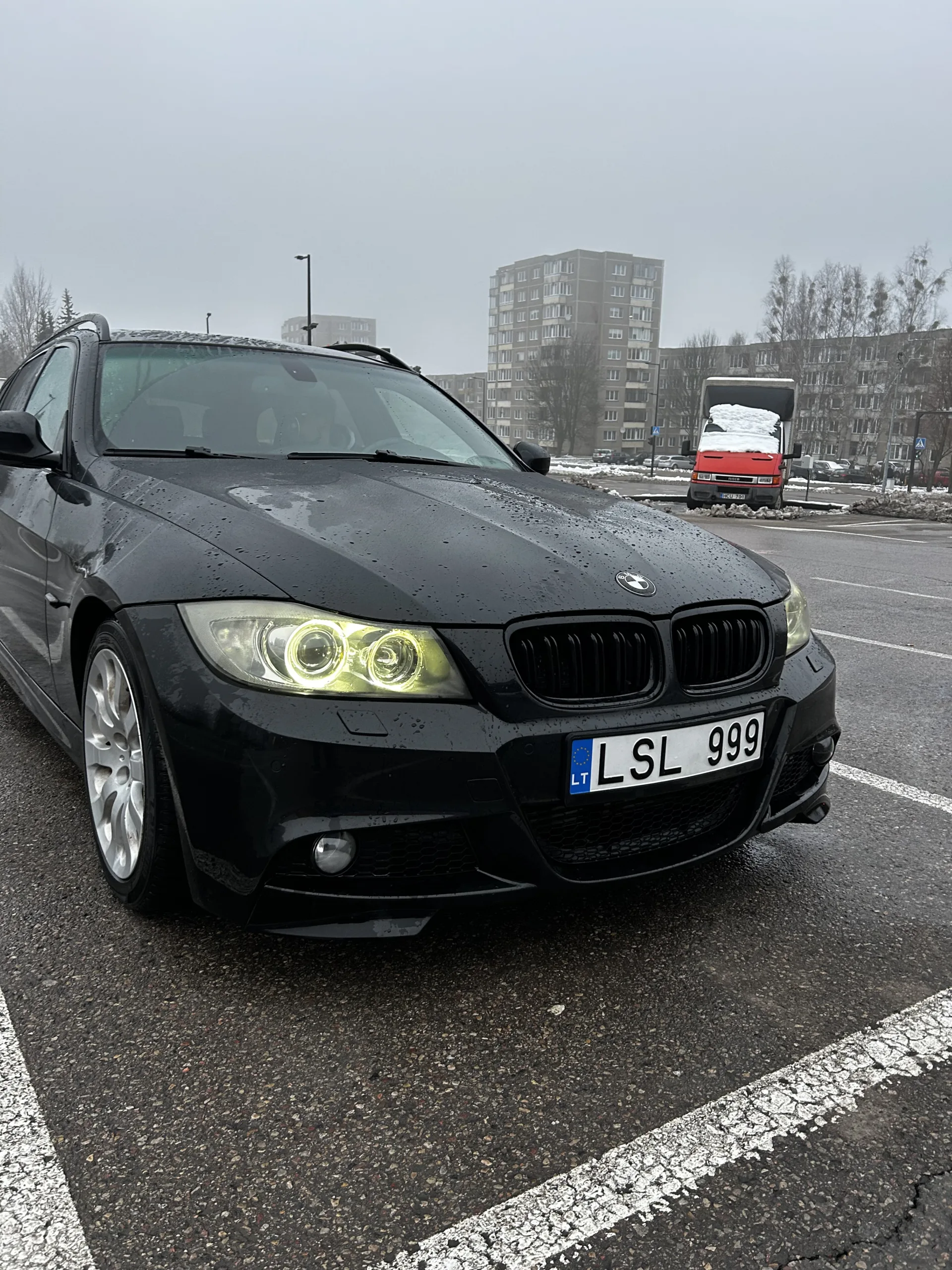 BMW 320i, 2007
