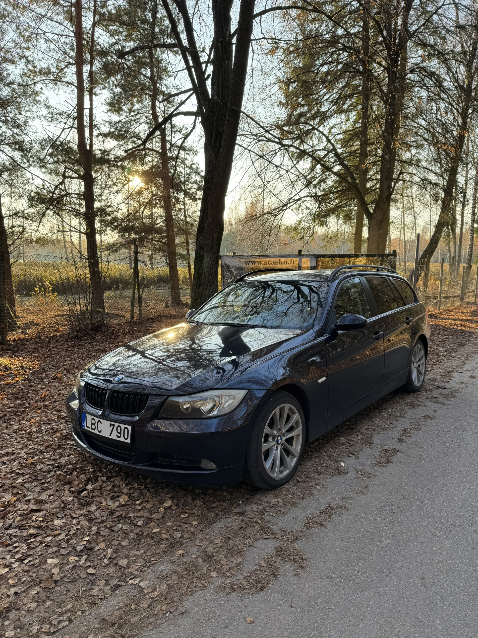 BMW 320i, 2006