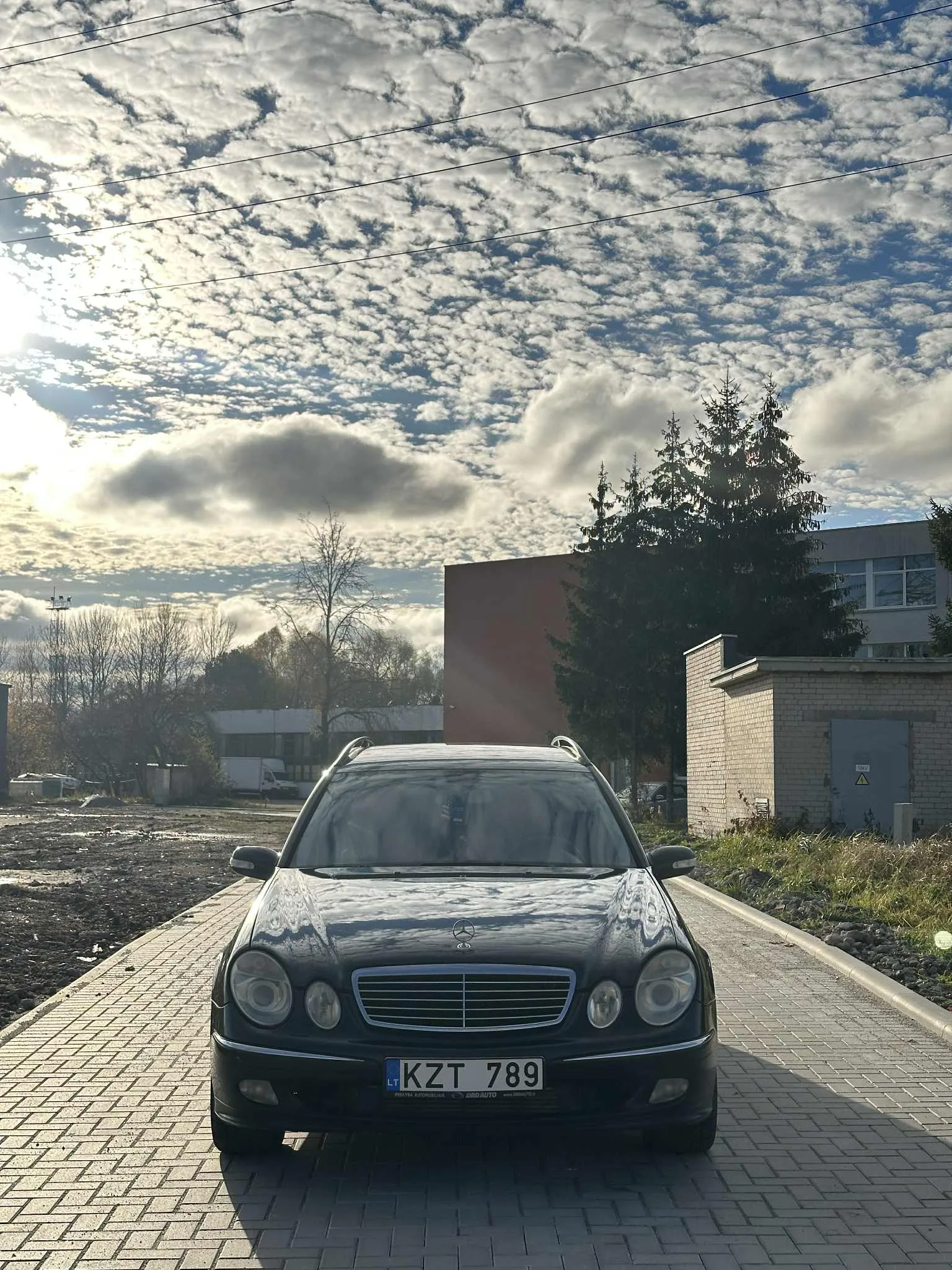 Mercedes-Benz E320, 2004