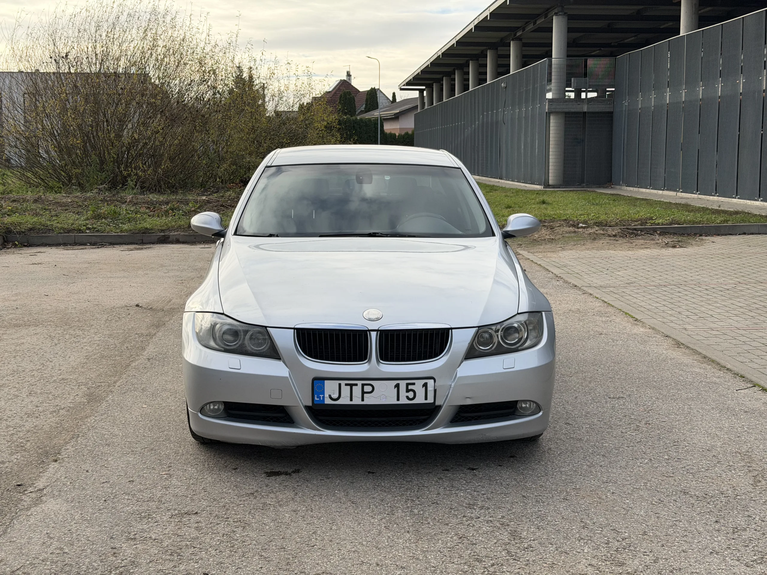 BMW 320, 2005