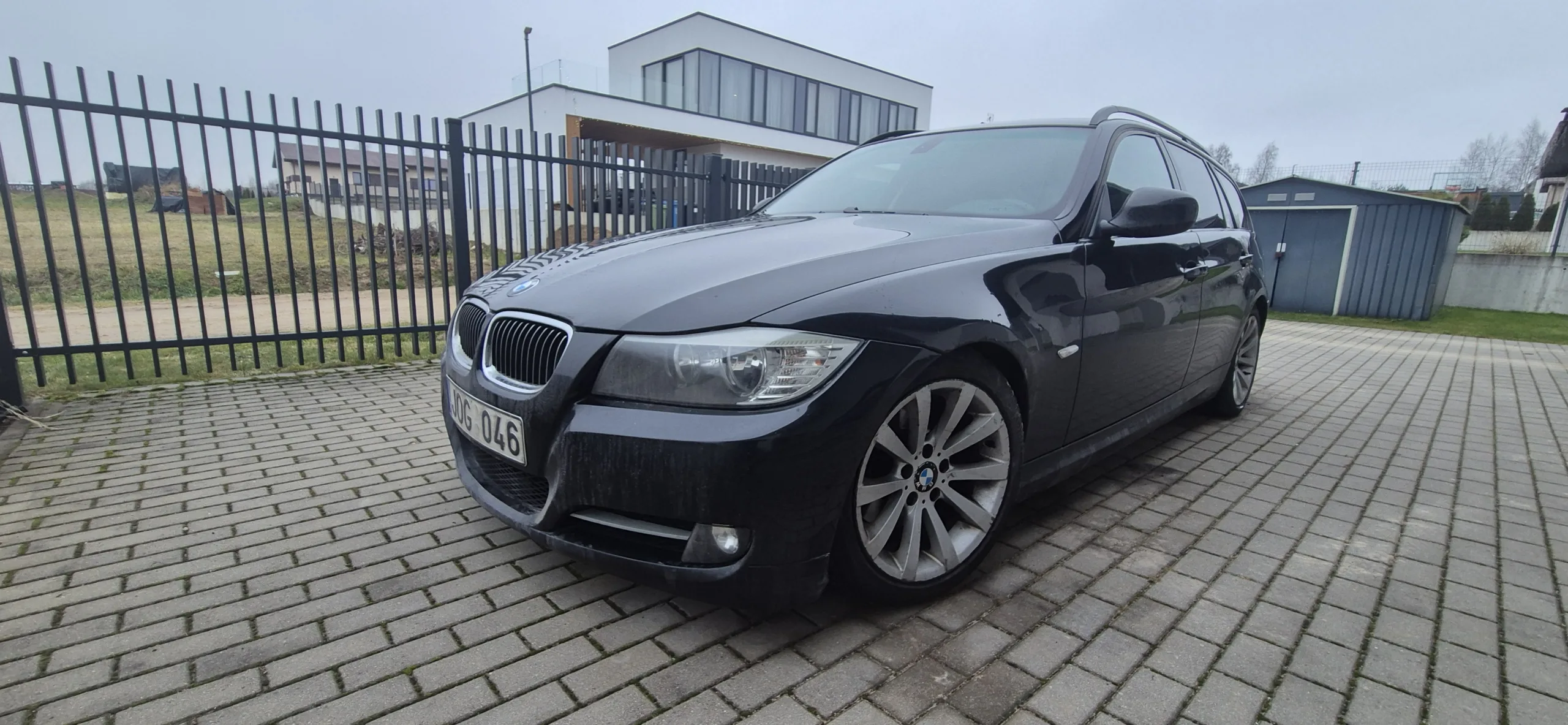 BMW 318, 2008