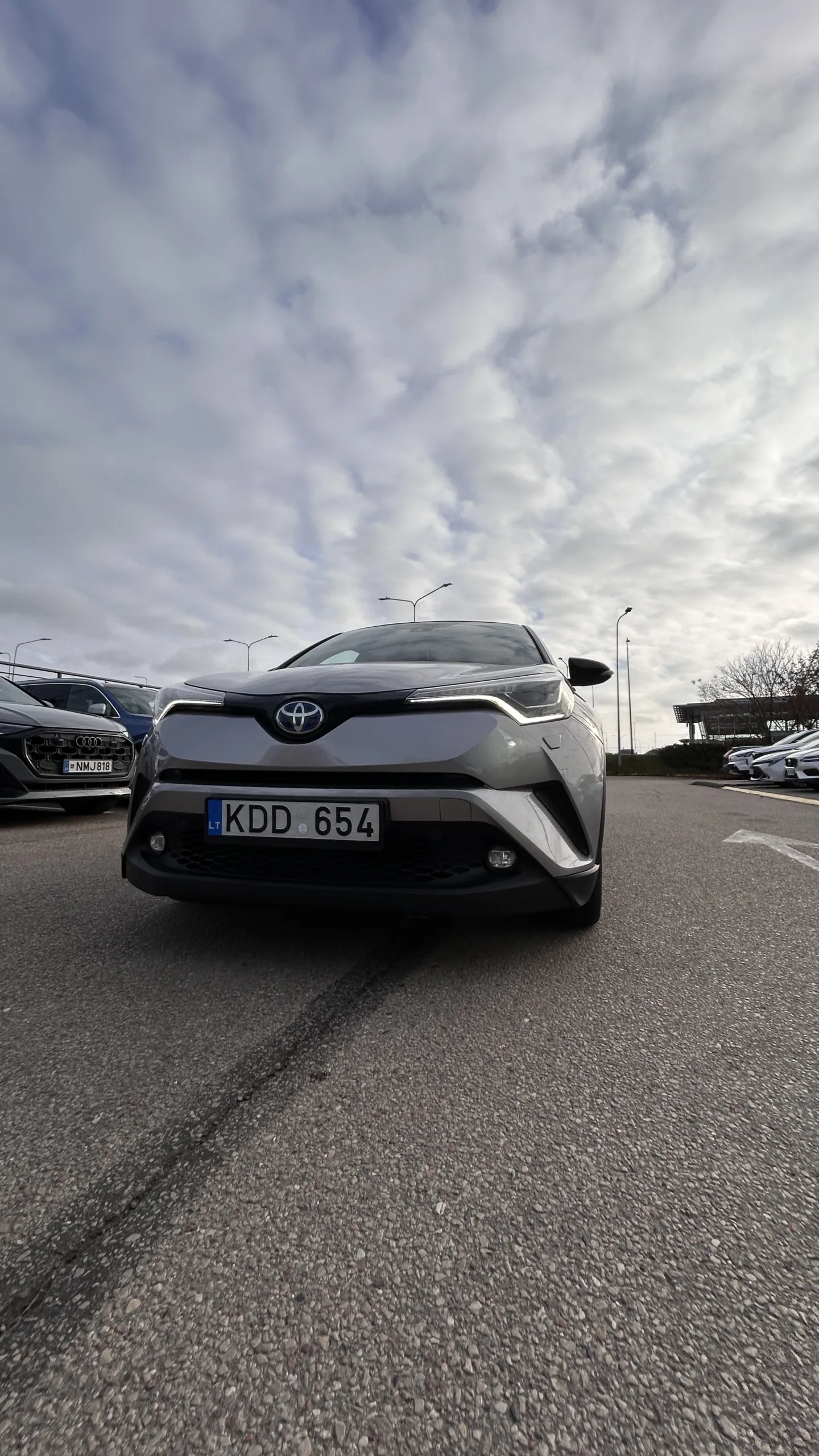 Toyota C-HR, 2016