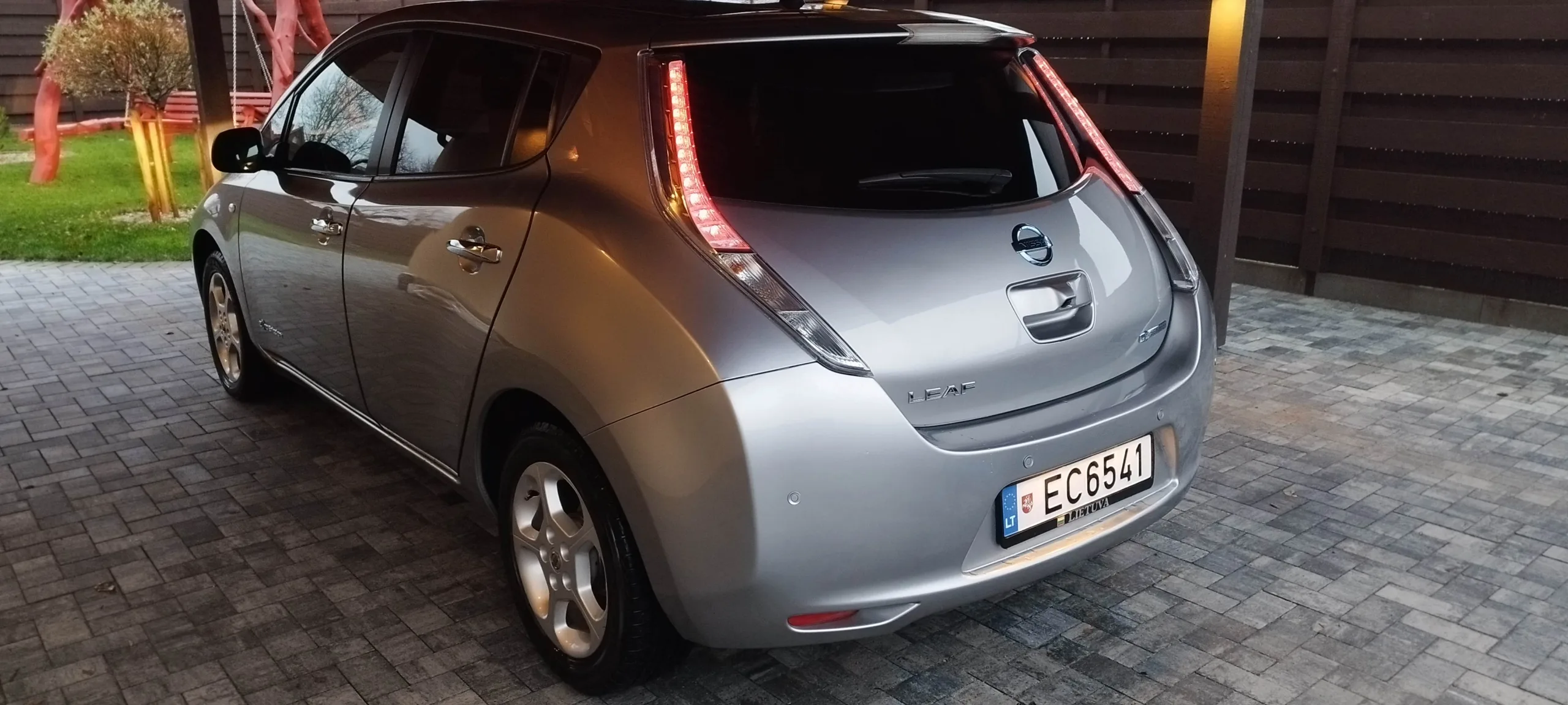 Nissan Leaf, 2016