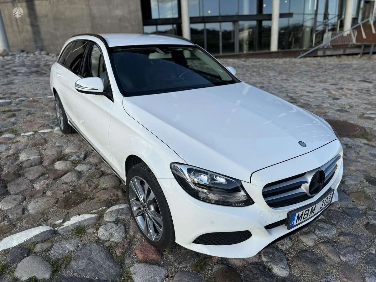 Mercedes-Benz C350, 2015