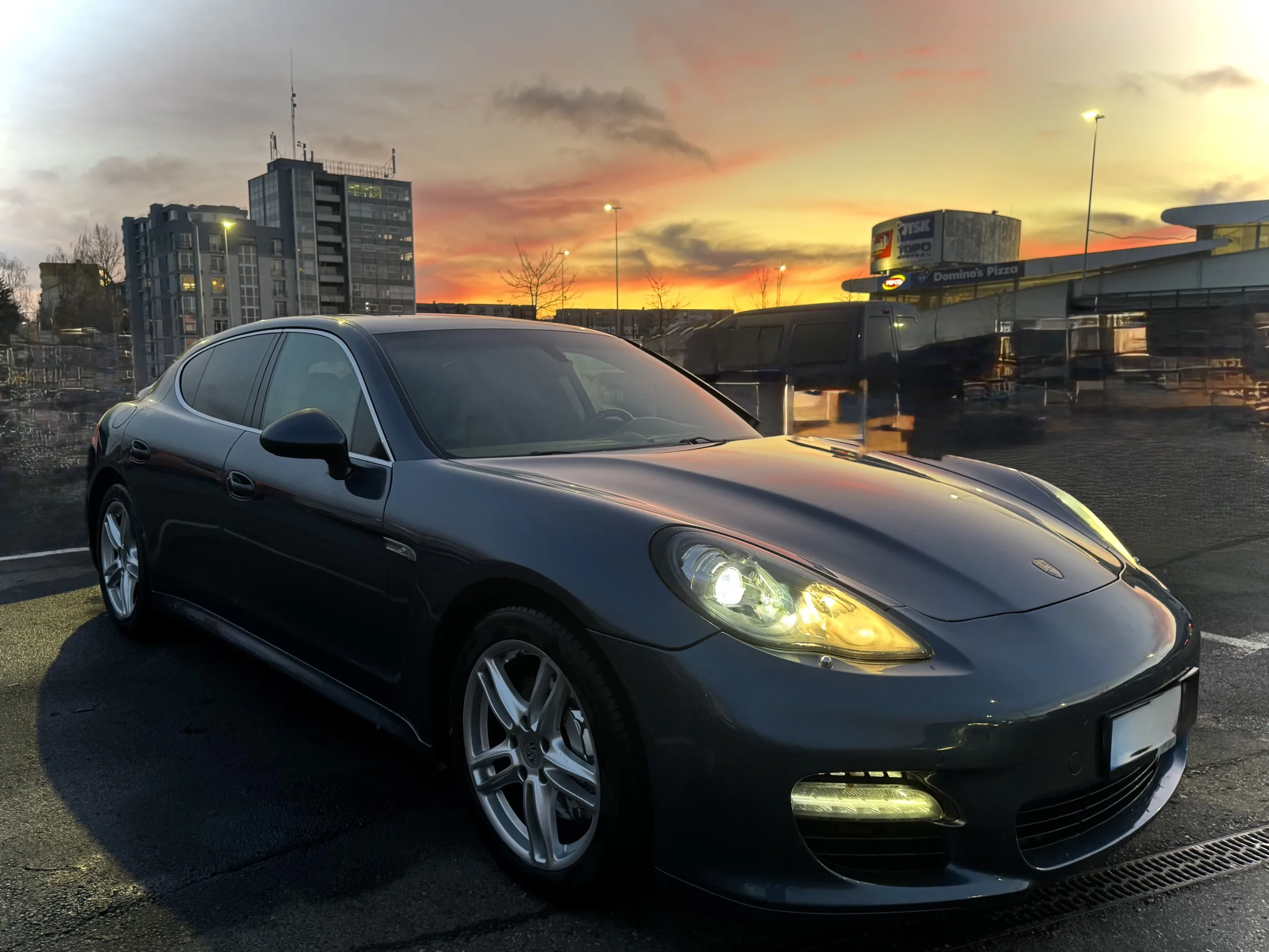 Porsche Panamera, 2012