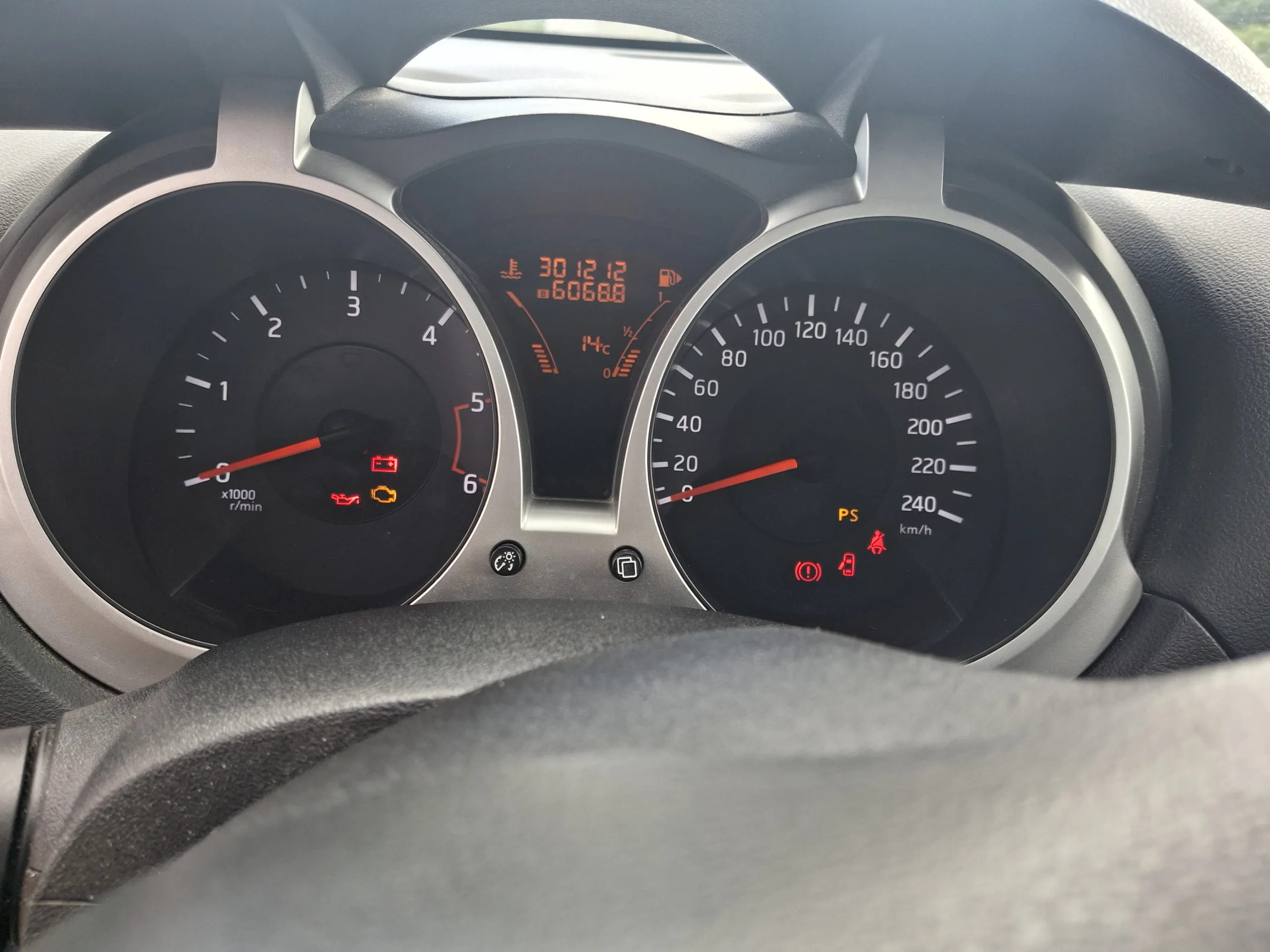 Nissan Juke, 2012