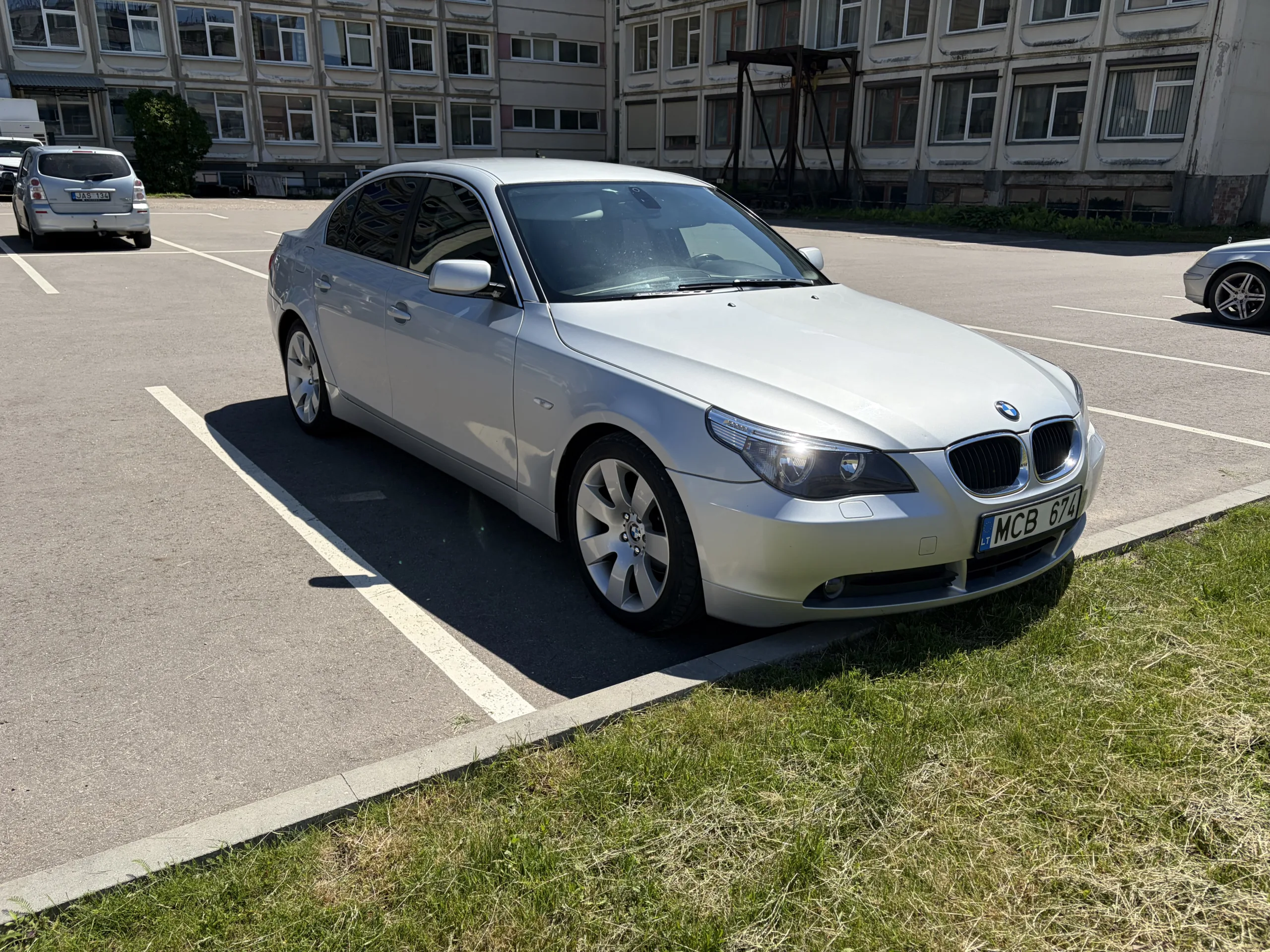 BMW 520, 2003