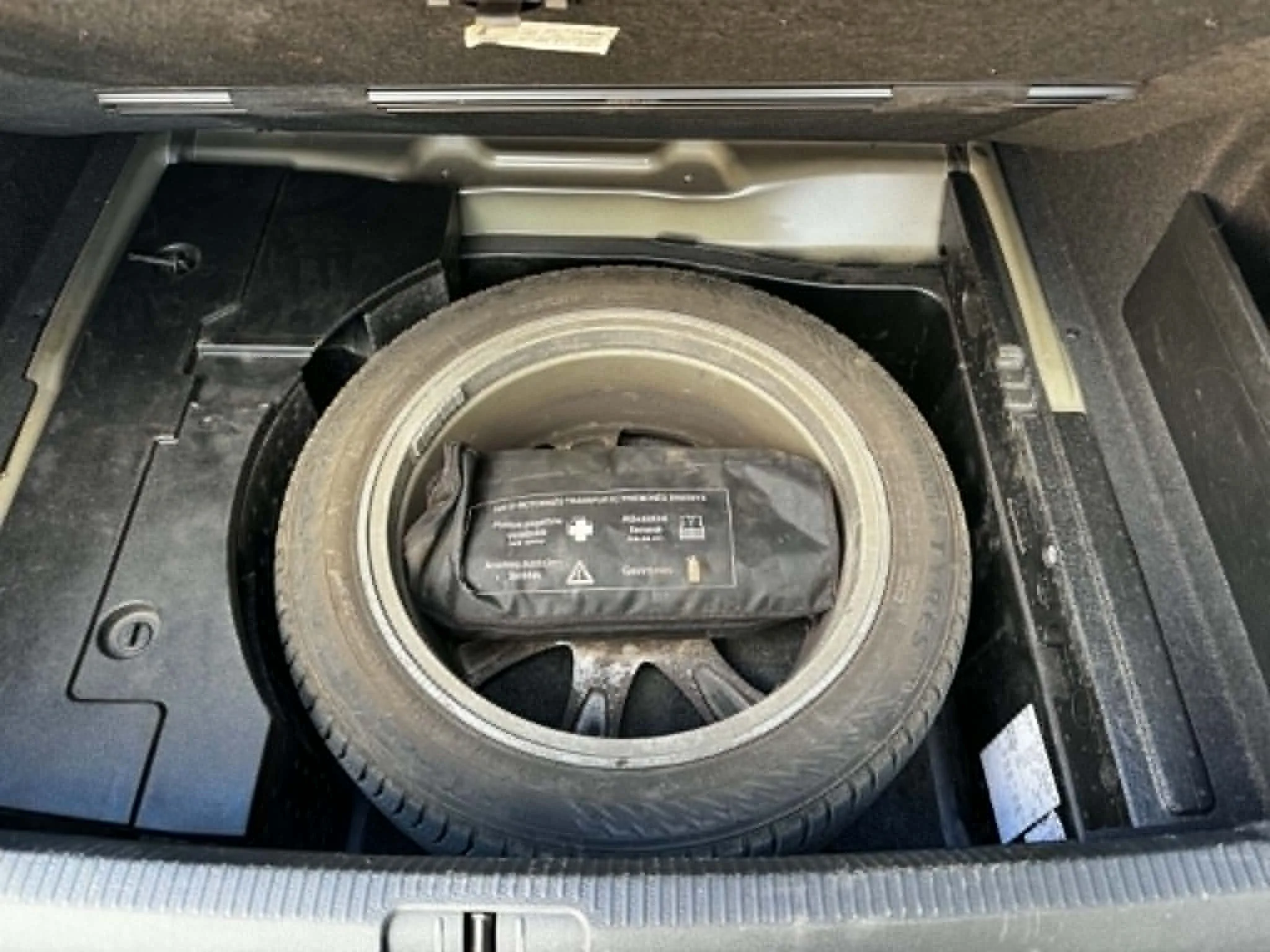 Volkswagen Passat CC, 2010