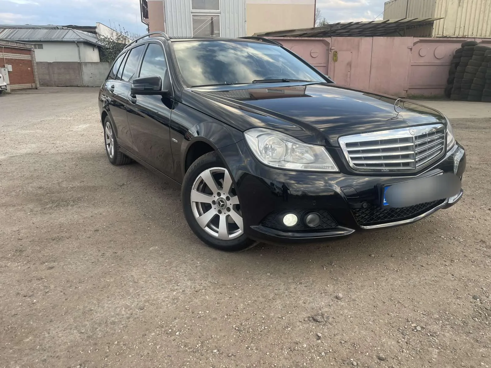 Mercedes-Benz C220, 2011
