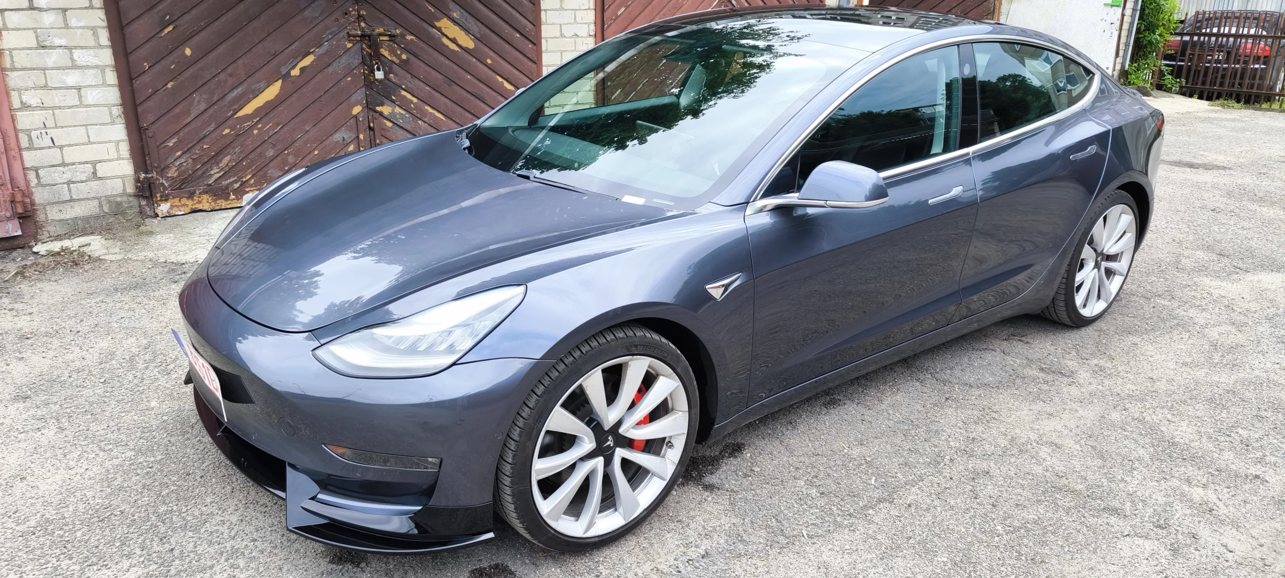 Tesla Model 3, 2019