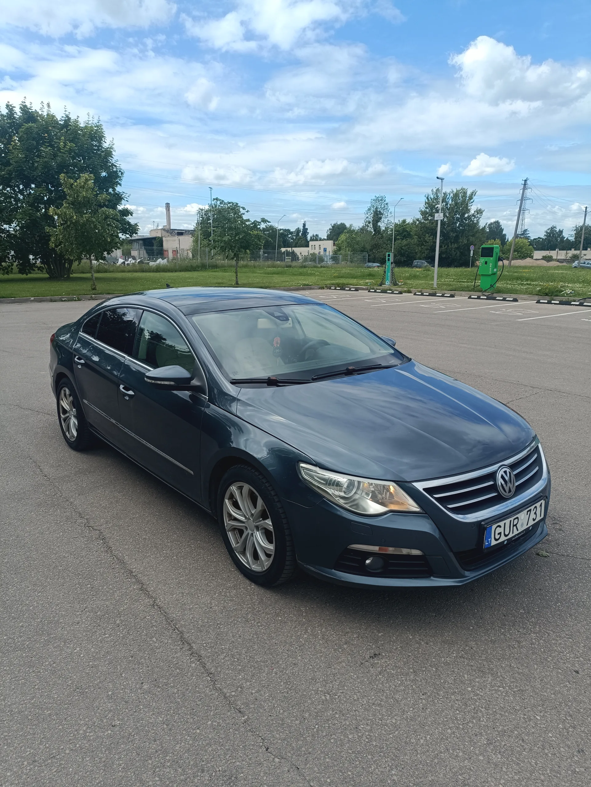Volkswagen Passat CC, 2010