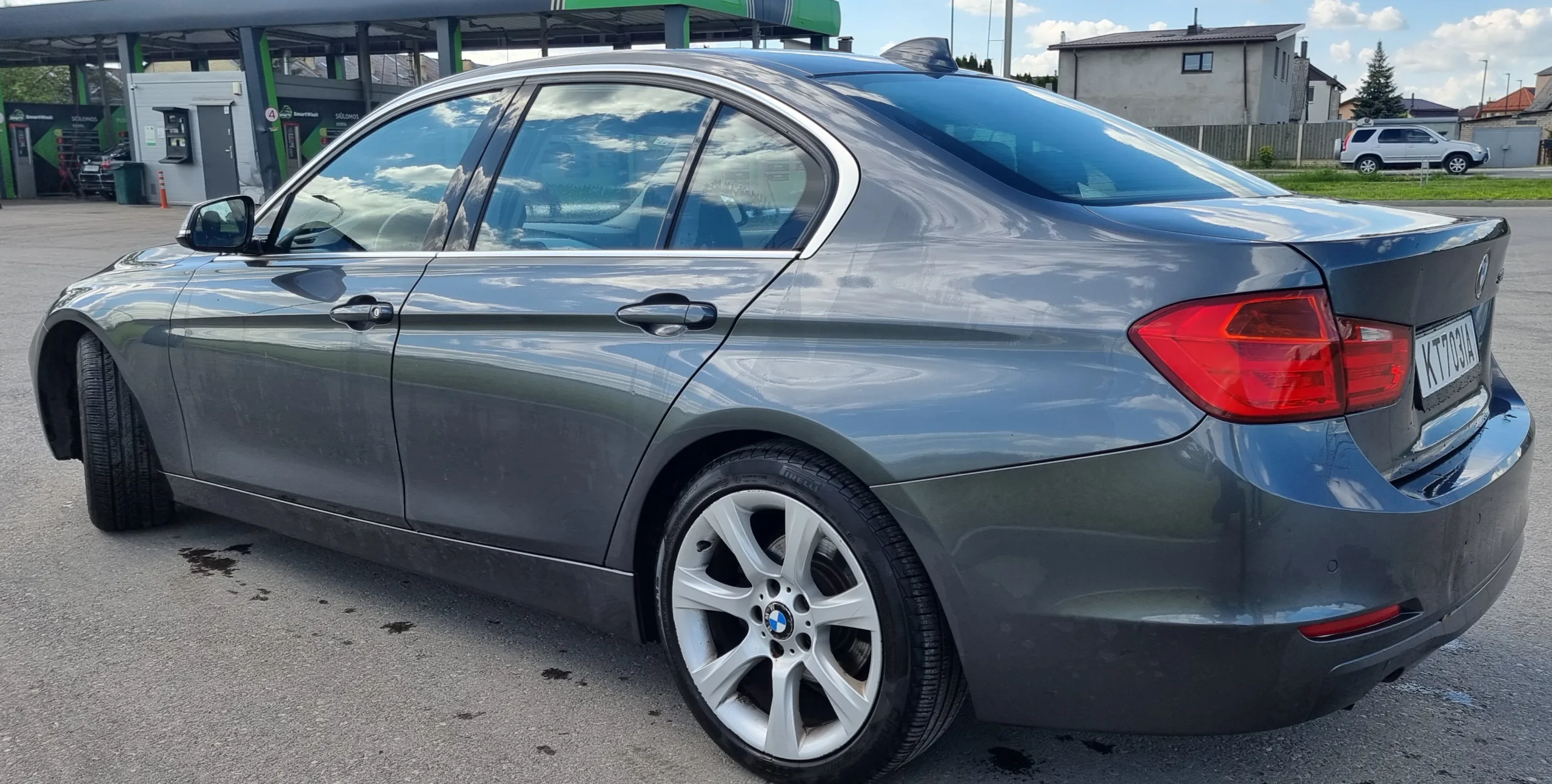 BMW 320, 2012