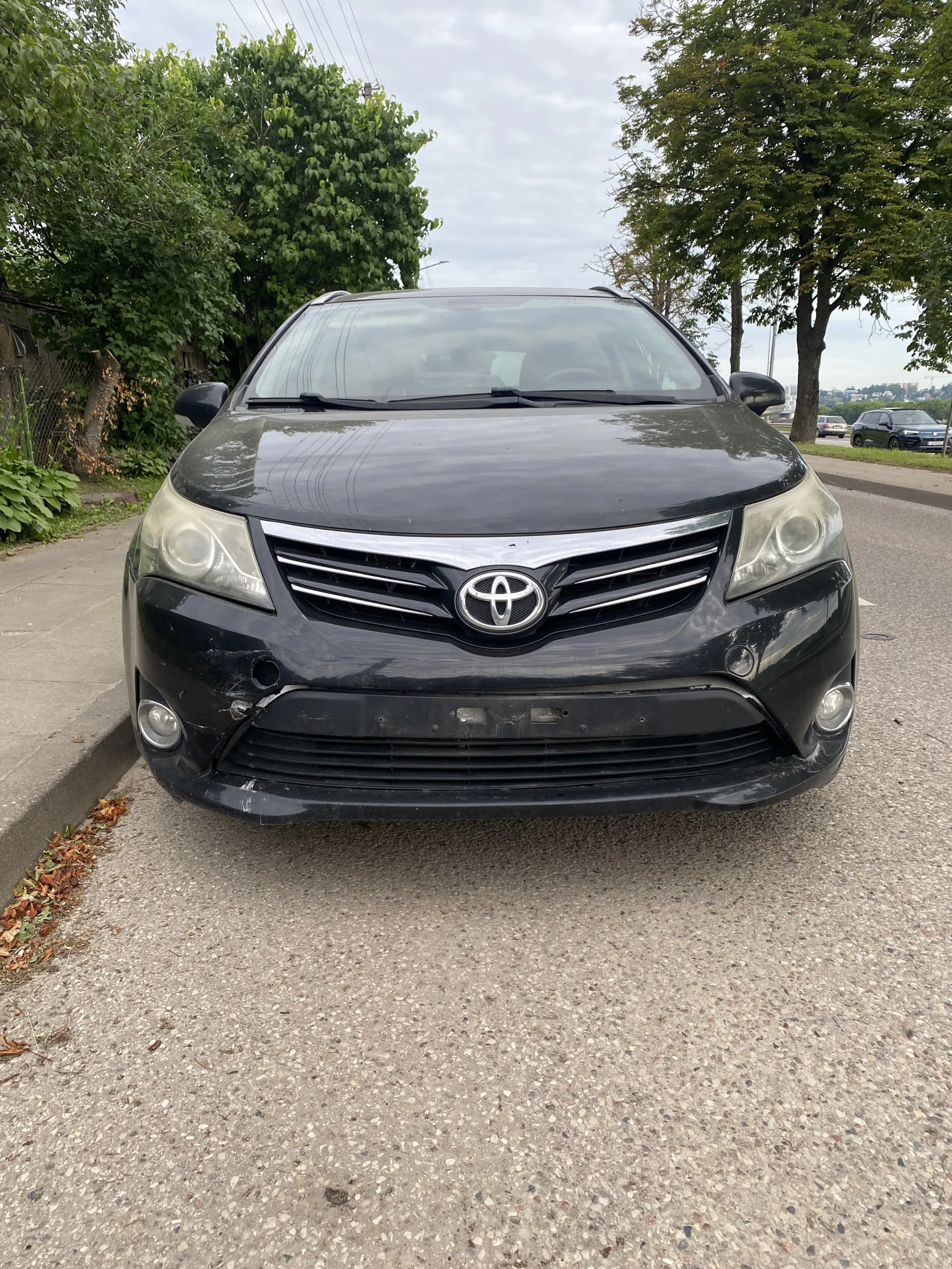 Toyota Avensis, 2012