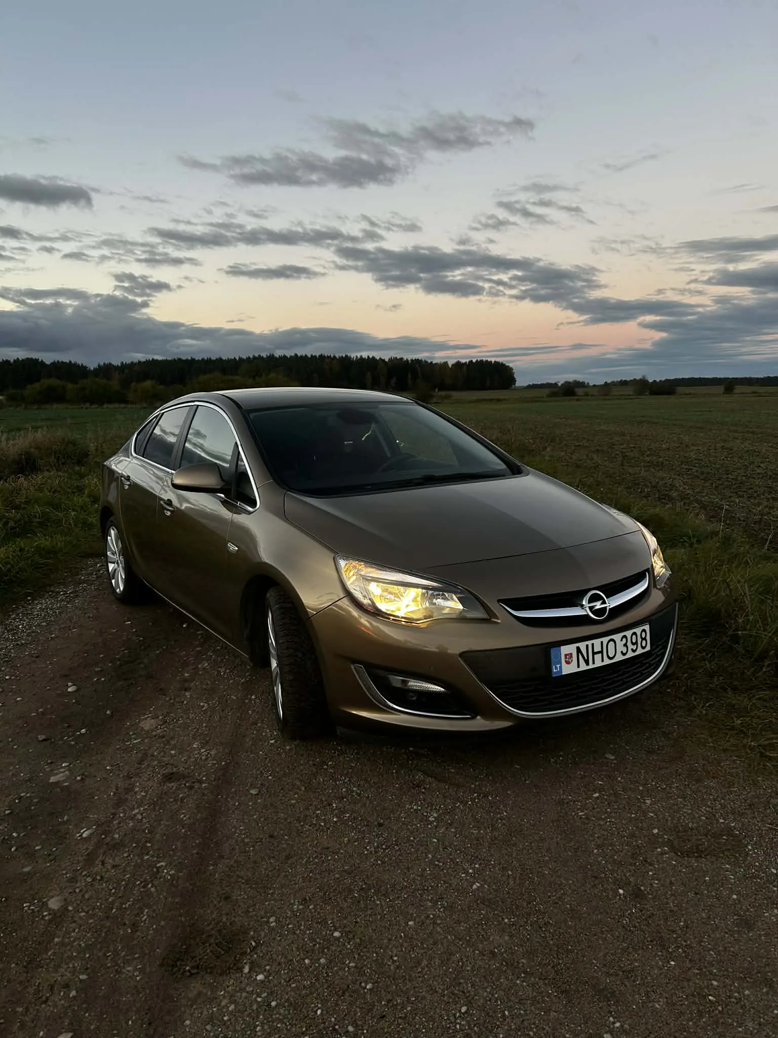 Opel Astra, 2013