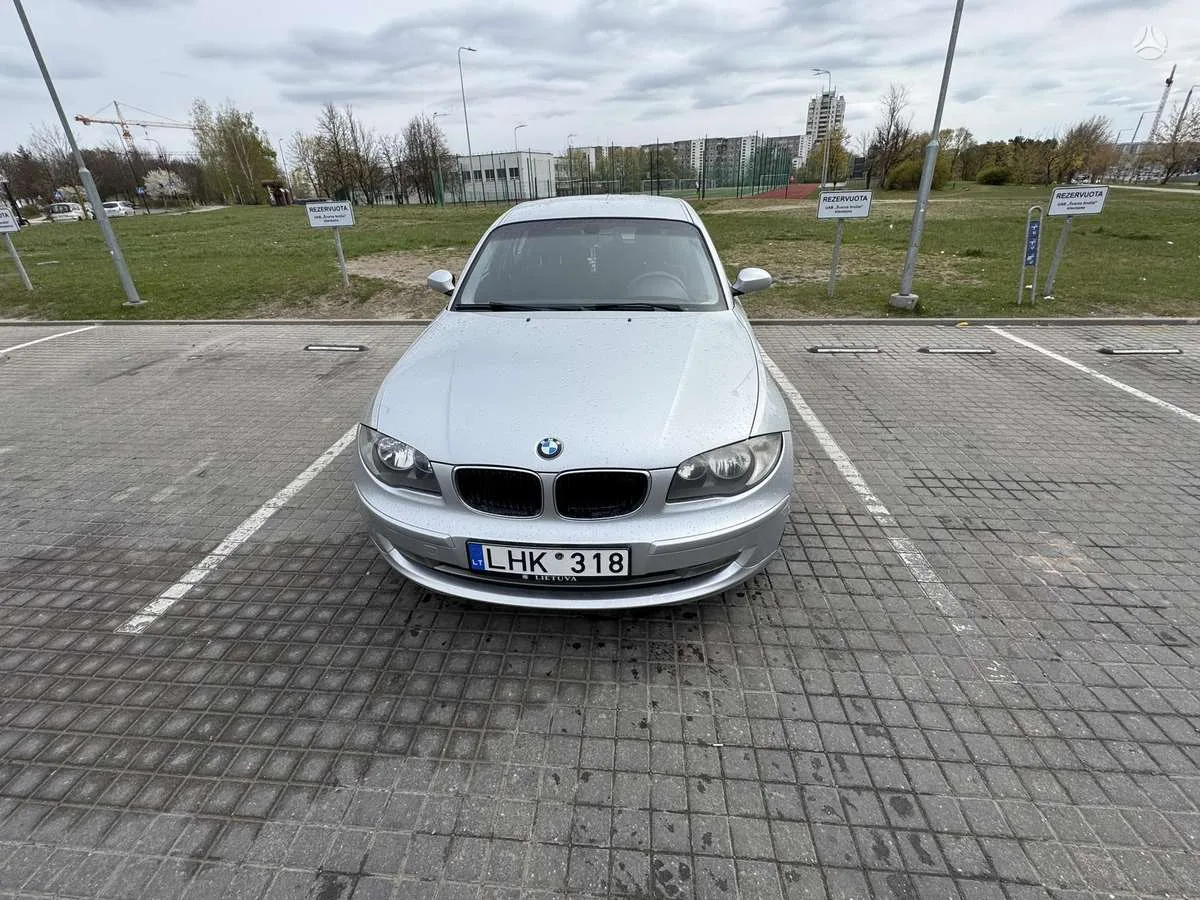 BMW 118, 2008