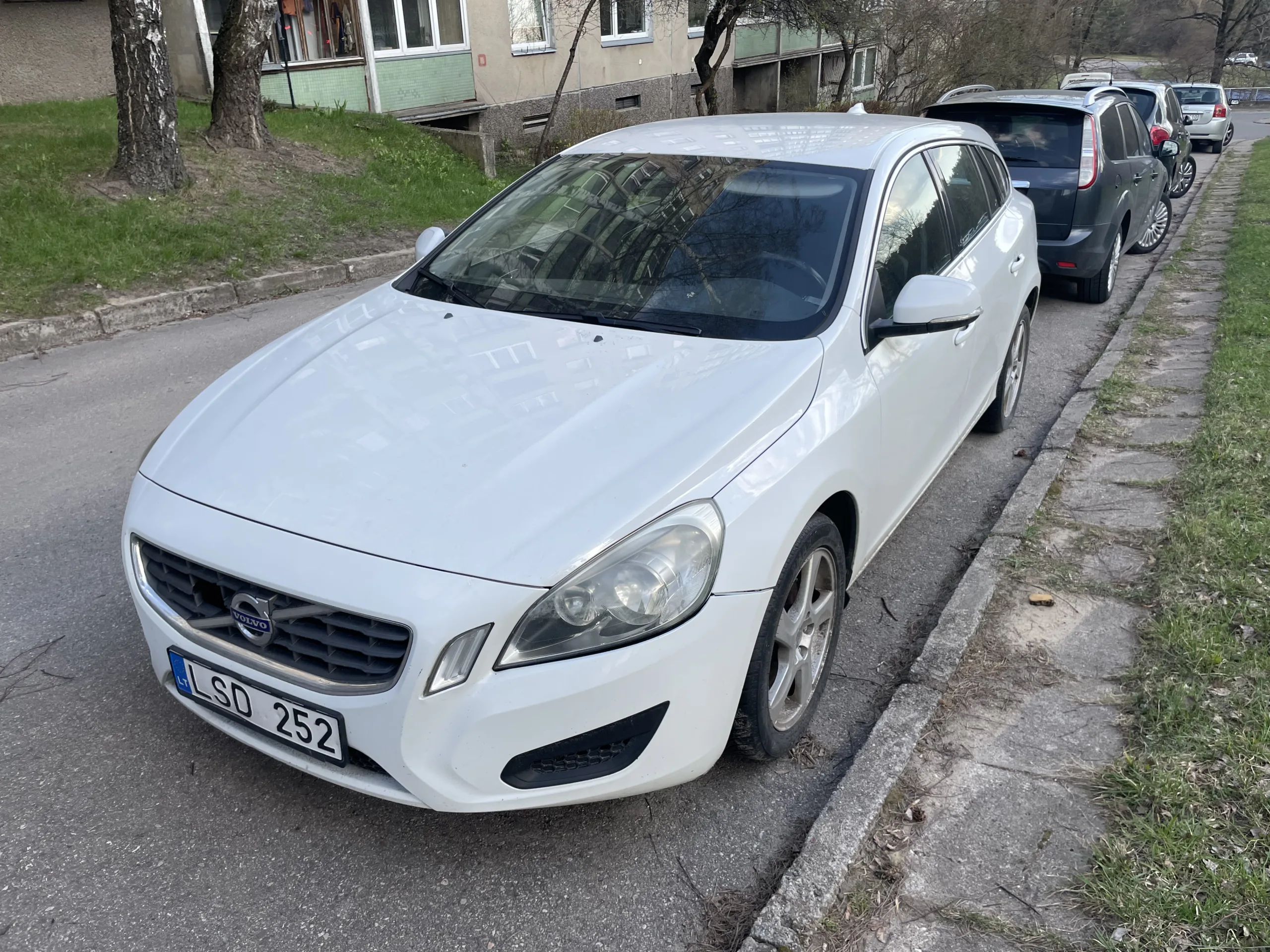 Volvo V60, 2014